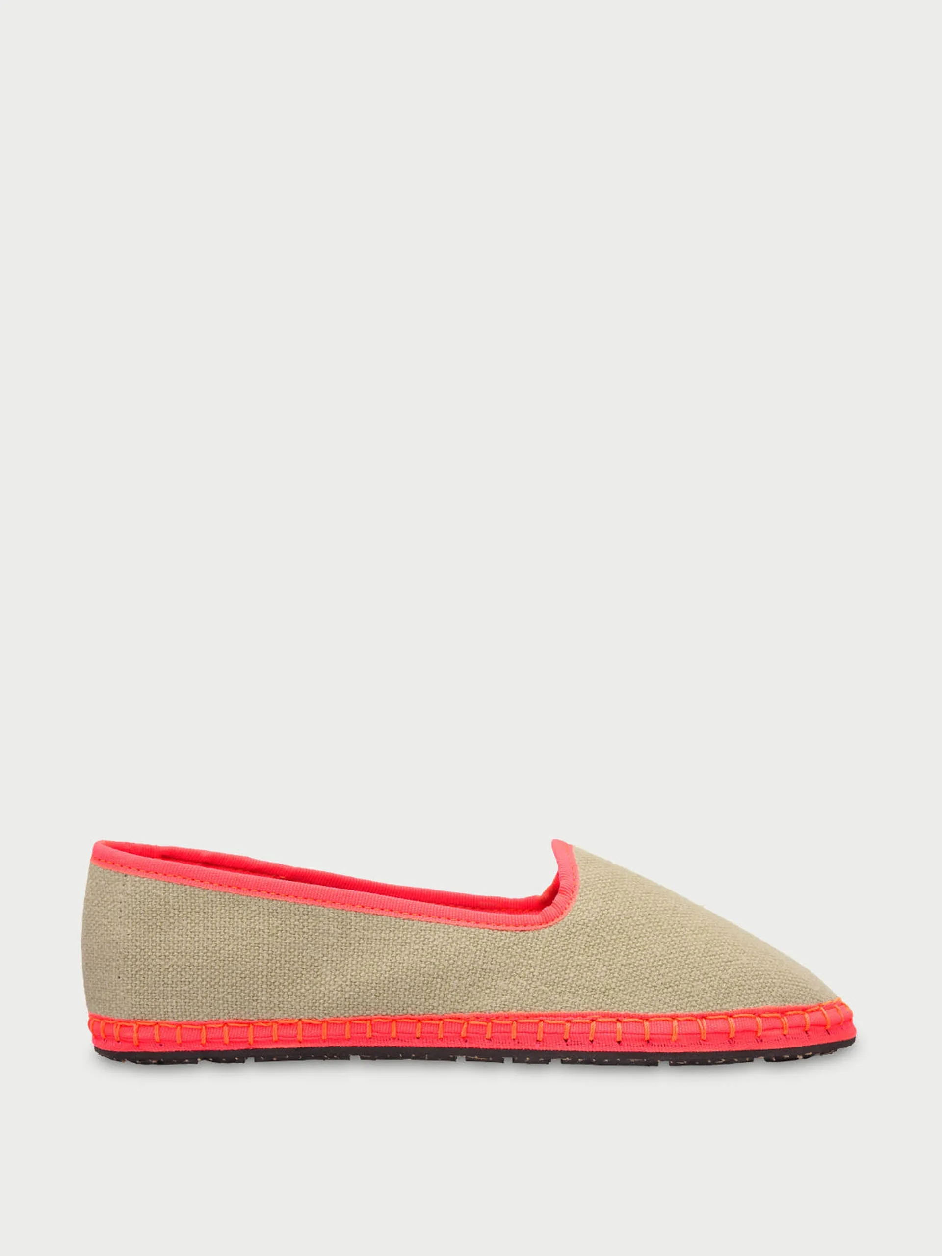 Beige Snow flats