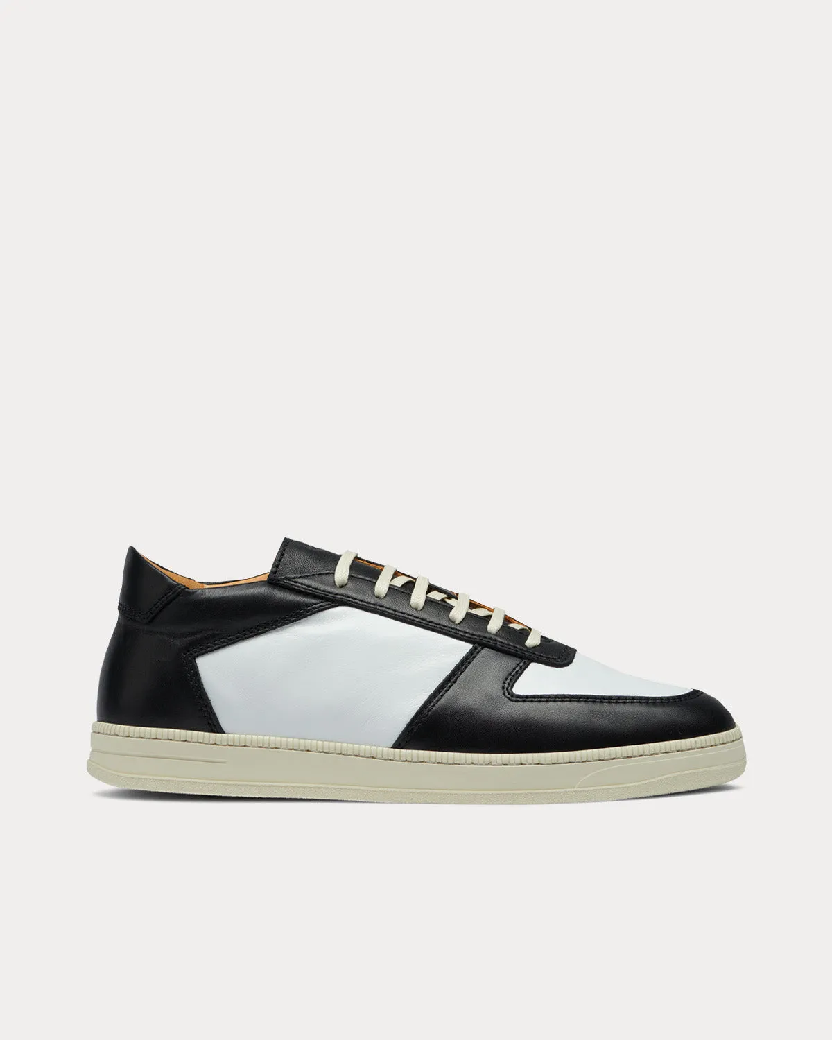 Cingo Nero / White Low Top Sneakers