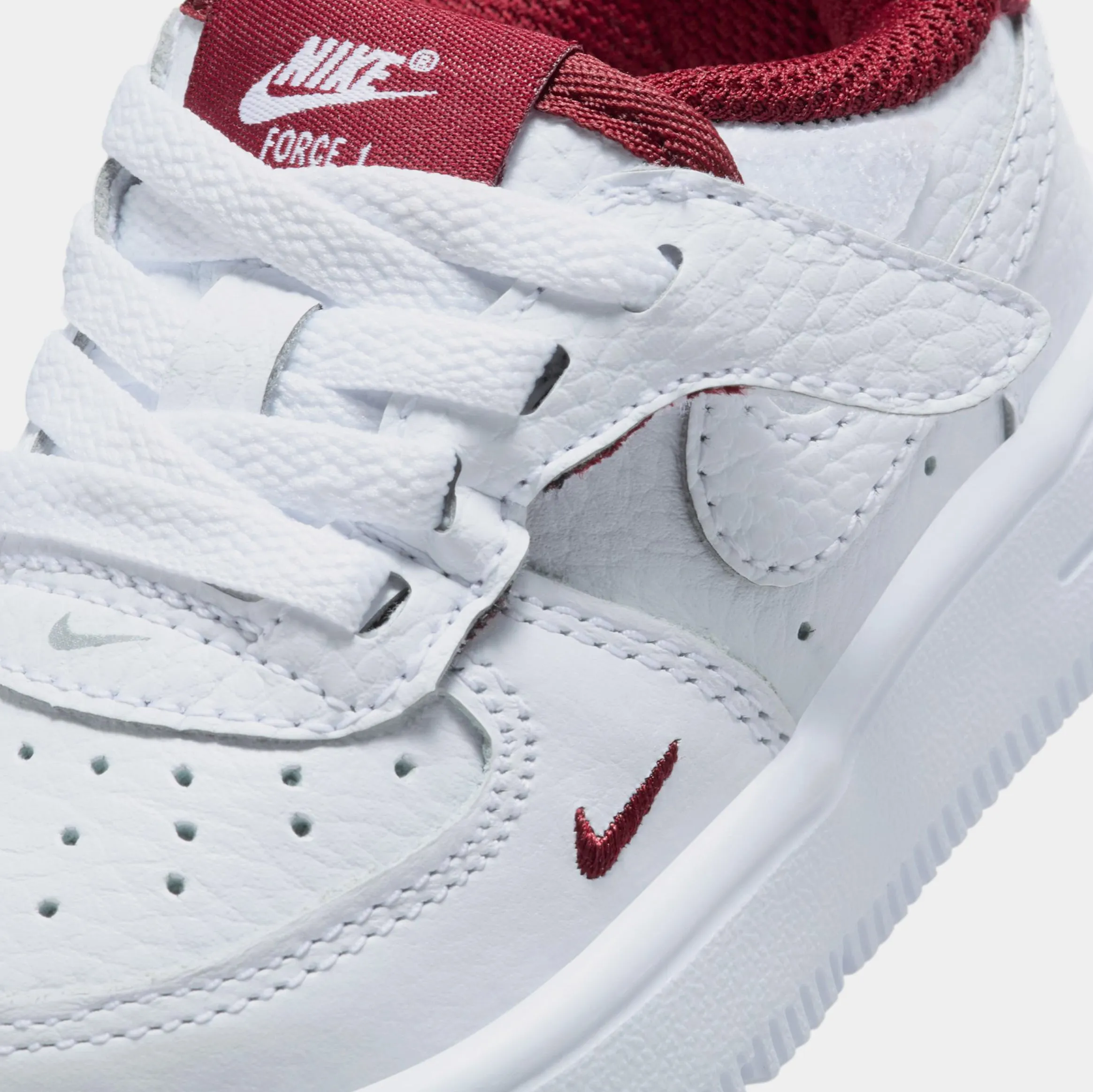 Force 1 Low LV8 EasyOn Infant Toddler Lifestyle Shoes (White/Team Red/White)