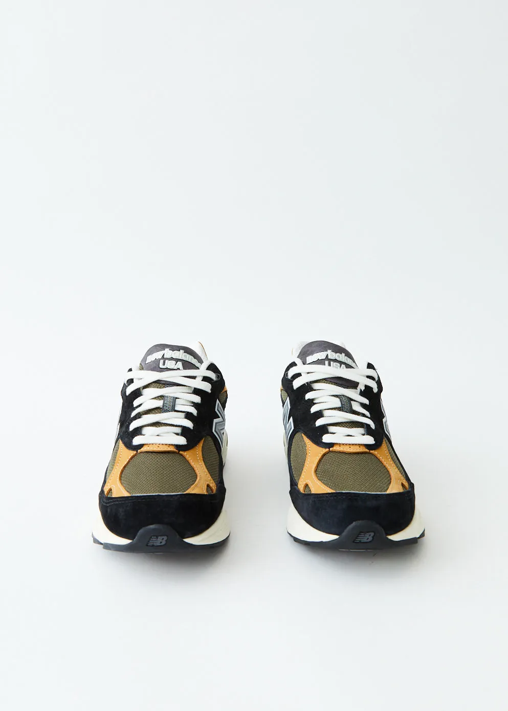MADE in USA 992v3 Sneakers