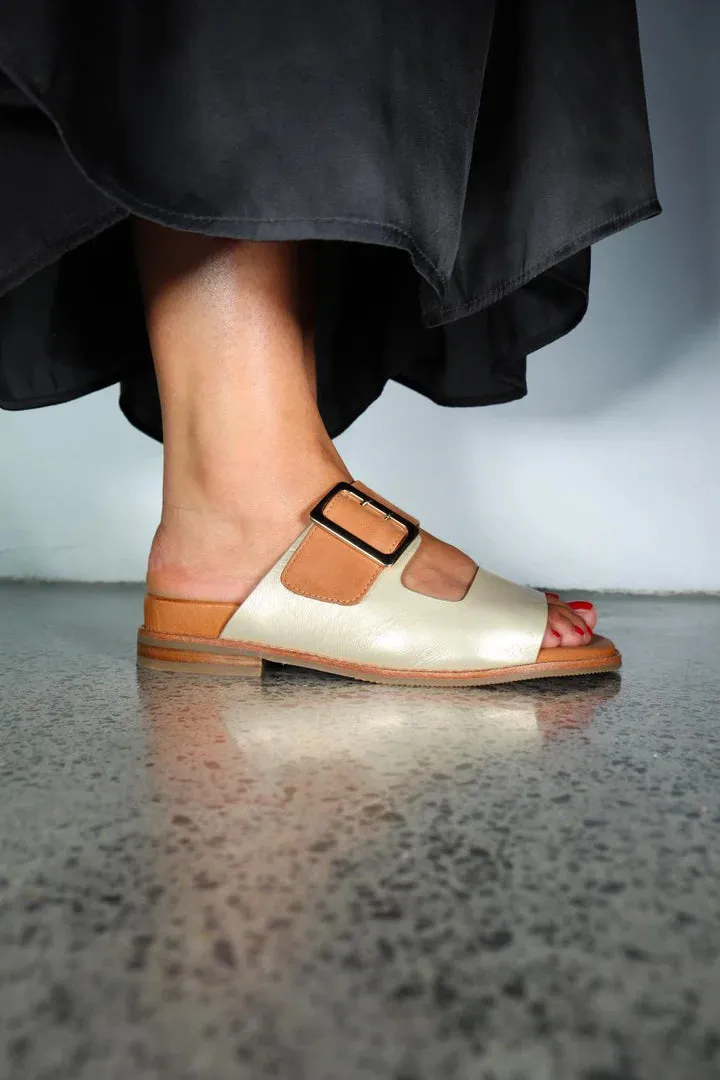 Minx Joy Leather - Tan/Champagne