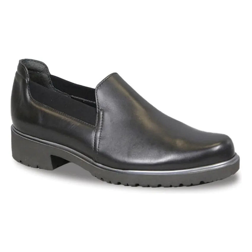 Munro Women's Becca Slip-On - Black