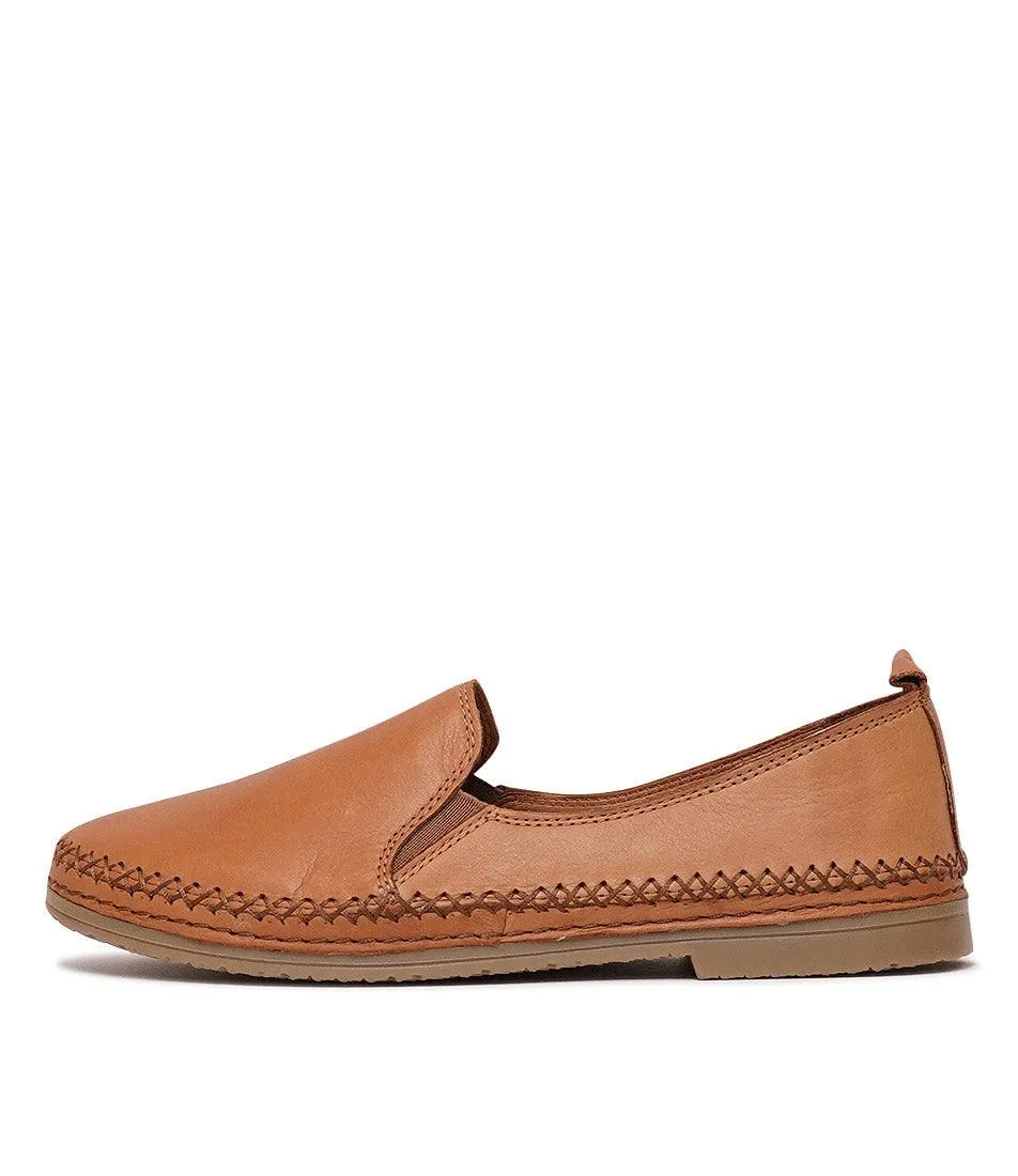 Siarra Coconut Leather Flats