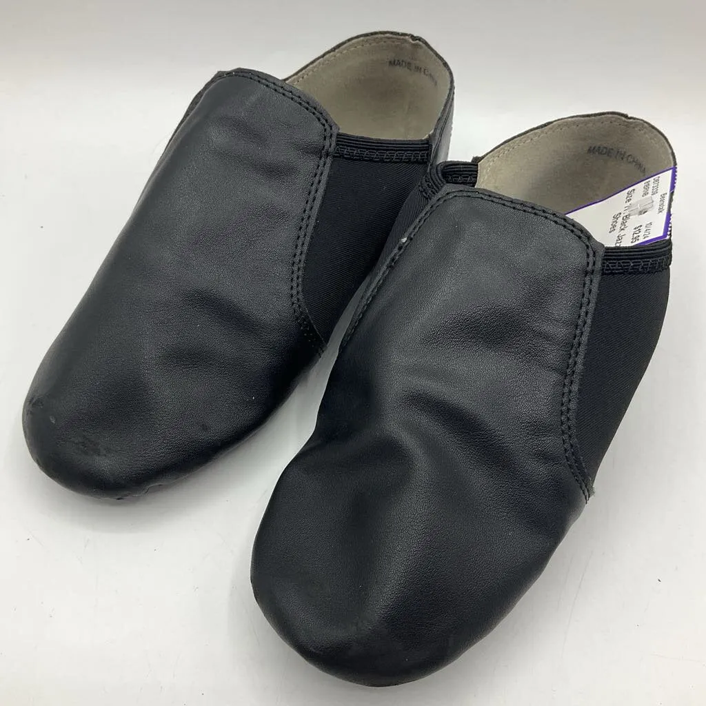 Size 1Y: Black Jazz Shoes