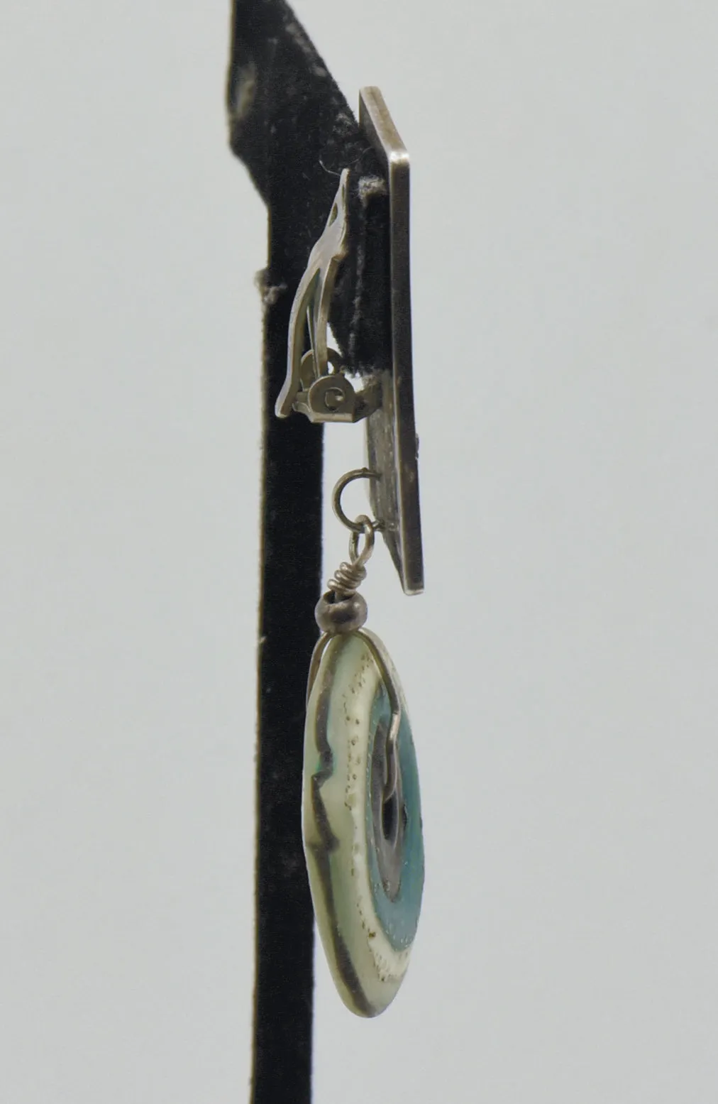 UNMATCHED Vintage Handmade Unusual Design Sterling Silver Clip-On Earring