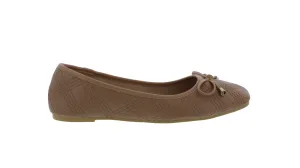 Women Quilted Flat with Rounded Tip