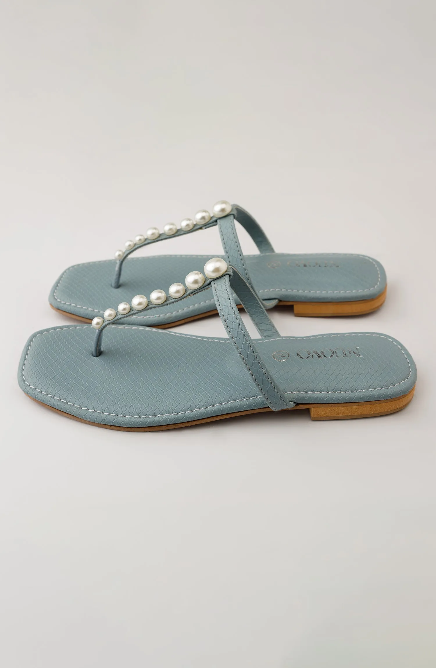 Women Slippers -  Flat Sandals - BLUE (WAFF23W-1007 SKY BLUE)