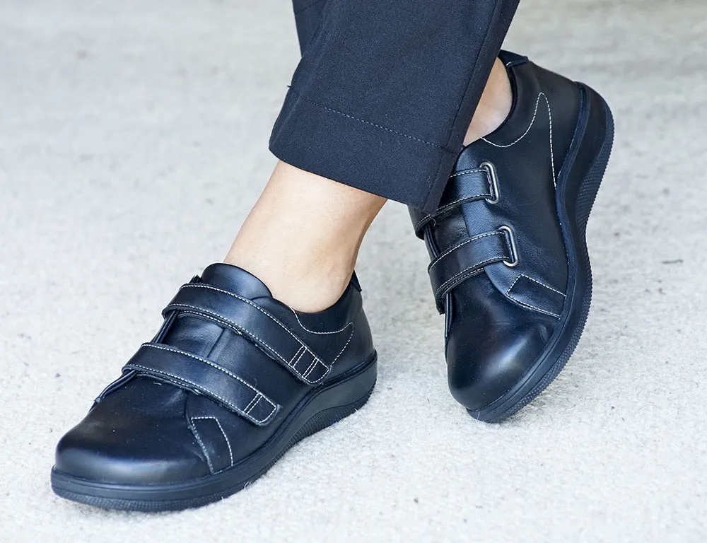 Womens Adjustable Scott Black Shoes